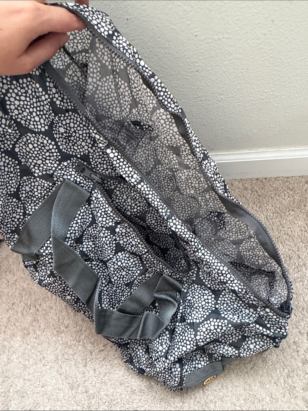 IKEA foldable duffle - Picture 4 of 4